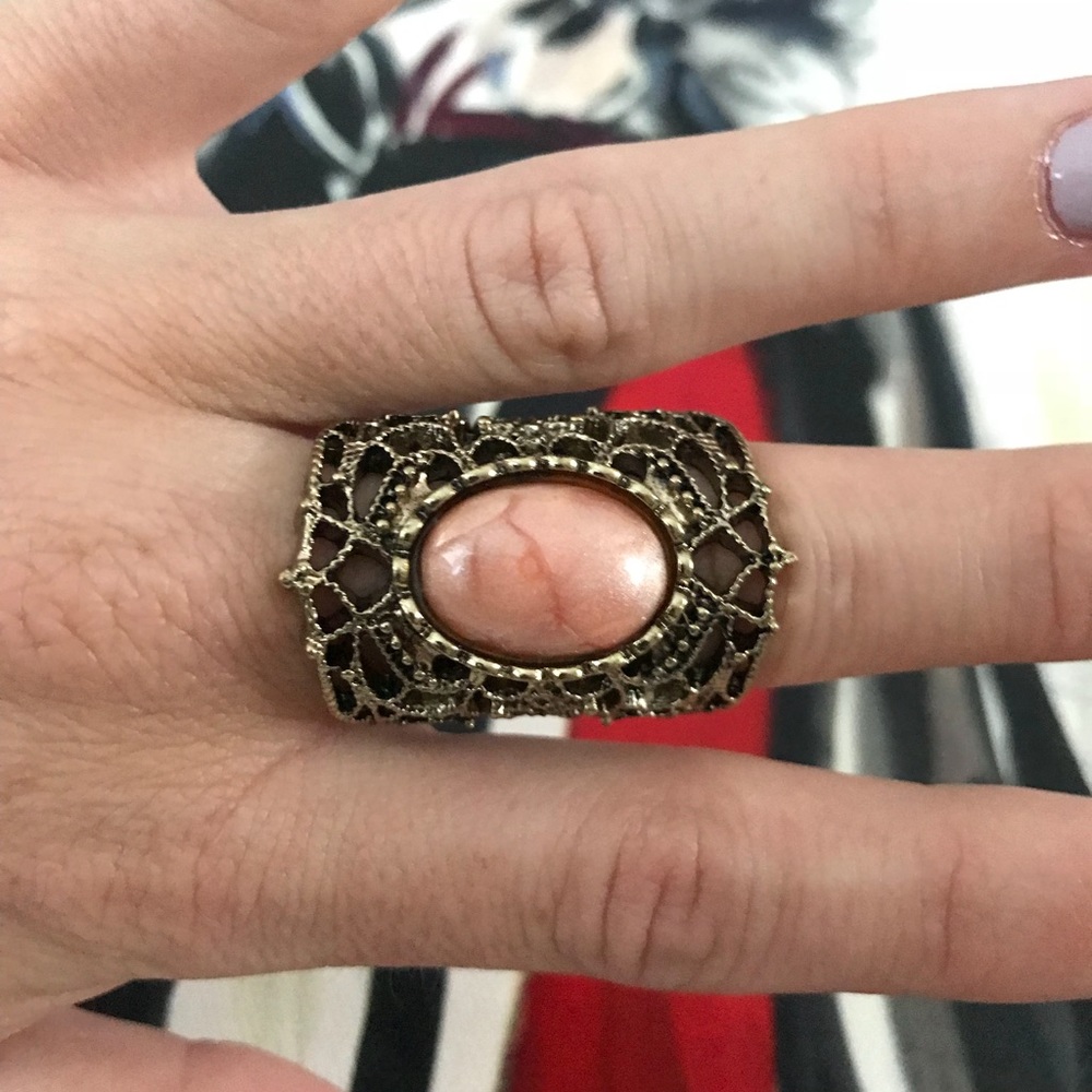 Rose Quartz Vintage Armor Gold Ring